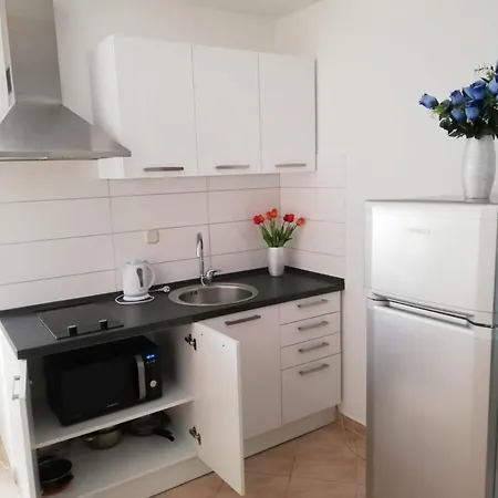 아파트 Apartment Toni - Private Parking, Steps To The Beach 자다르