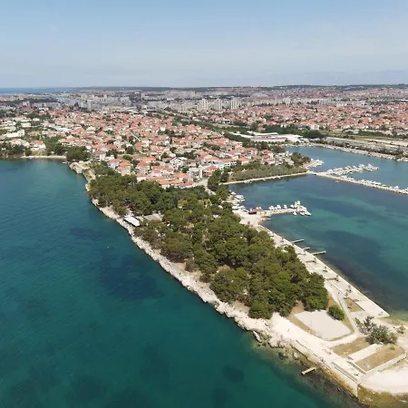 Apartment Toni - Private Parking, Steps To The Beach *