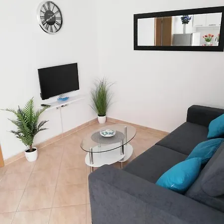 Apartment Toni - Private Parking, Steps To The Beach * 자다르